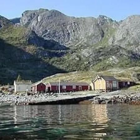 Nesland I Lofoten, Romslig Feriehus Med Havutsikt, Badstue Og Badestamp *