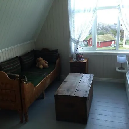 Nesland I Lofoten, Romslig Feriehus Med Havutsikt, Badstue Og Badestamp ראמברג